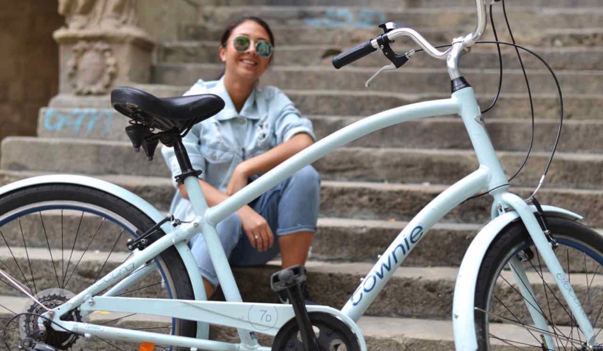 Huurfiets in de oude binnestad van Barcelona