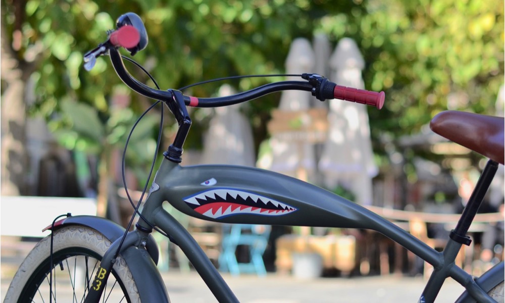 Een Privé fietstour op een Electra Tigershark in Barcelona