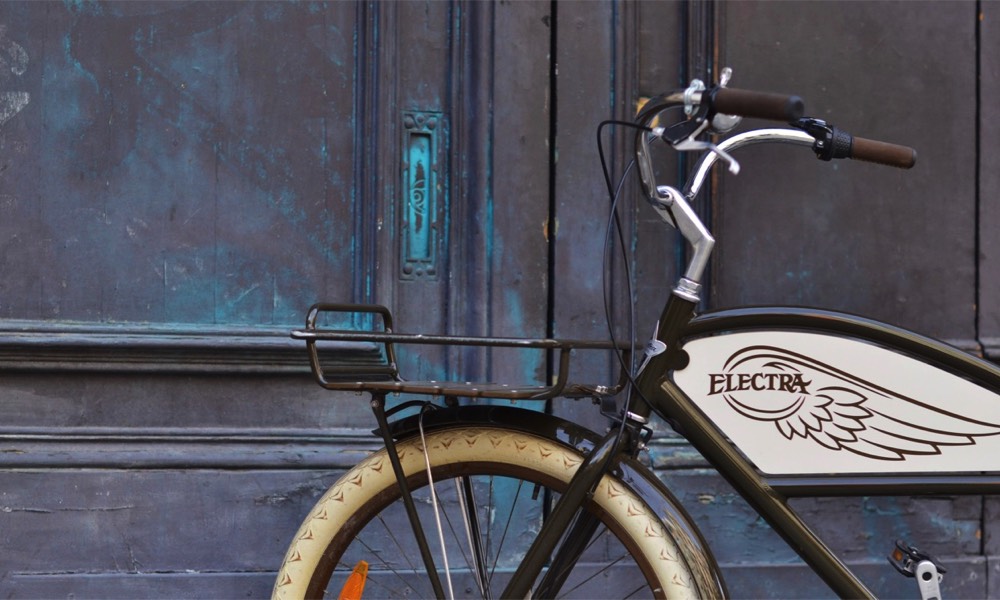 Kies bijvoorbeeld deze mooie Electra voor je privé tour